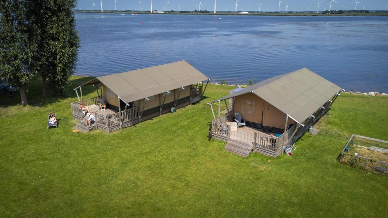 Hotel Jachthaven Nieuwboer à Bunschoten Extérieur photo